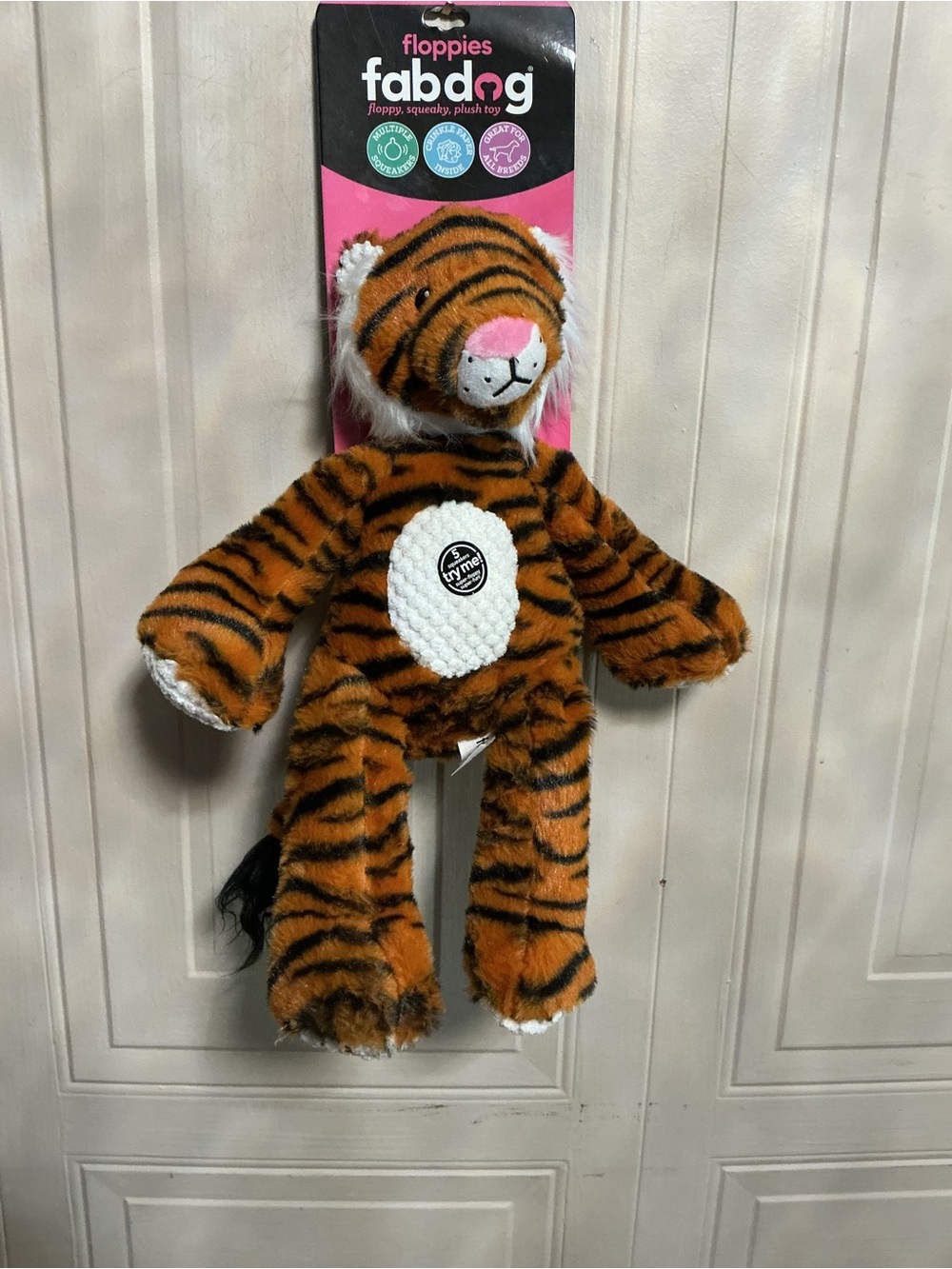 Brand New Fabdog Tiger Dog Toy 14” With Clinker & Squeaker